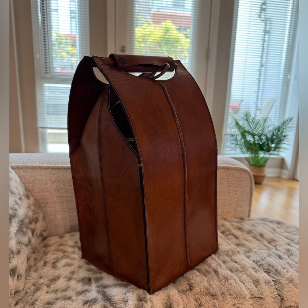 Rich brown leather wine carrying case
